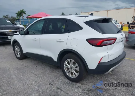 2025 Ford Escape Active z USA, uszkodzony, nr VIN 1FMCU0GN2SUA41935